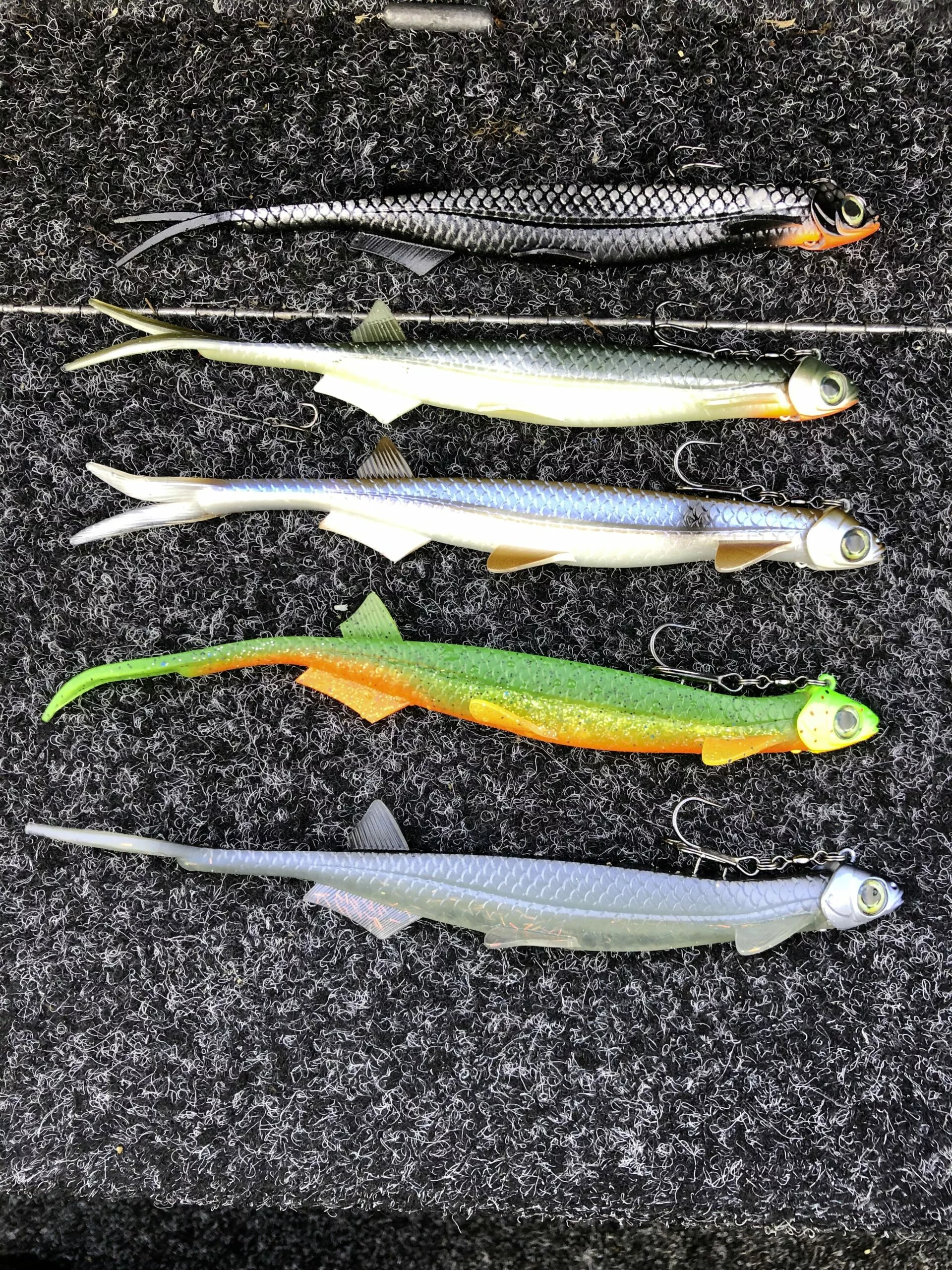 Quantum 60g 21cm Pelagic Shad Set Toxic River #1/0 - Afbeelding 3